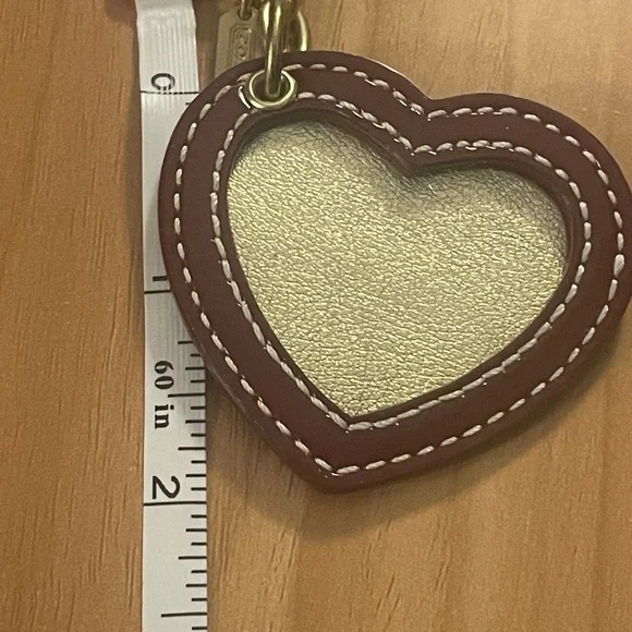 Vintage Coach Gold and Purple Heart Clip Small Picture Holder - Picture 7 of 16